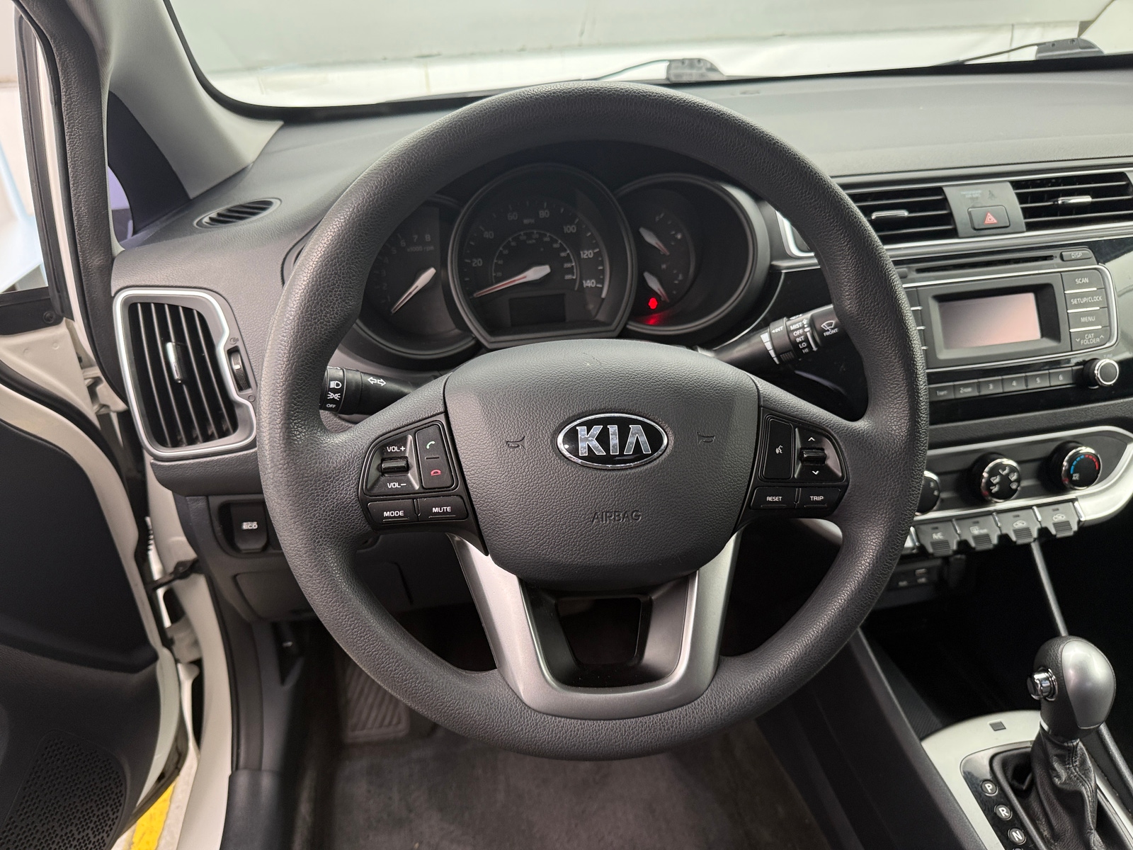 Thumbnail: 2016 Kia Rio - 5
