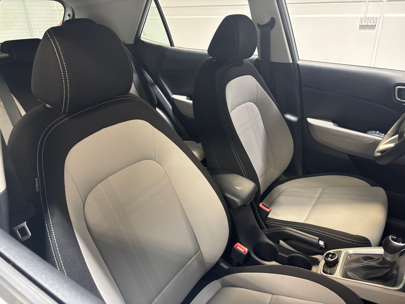 Thumbnail: 2025 Hyundai Venue - 2