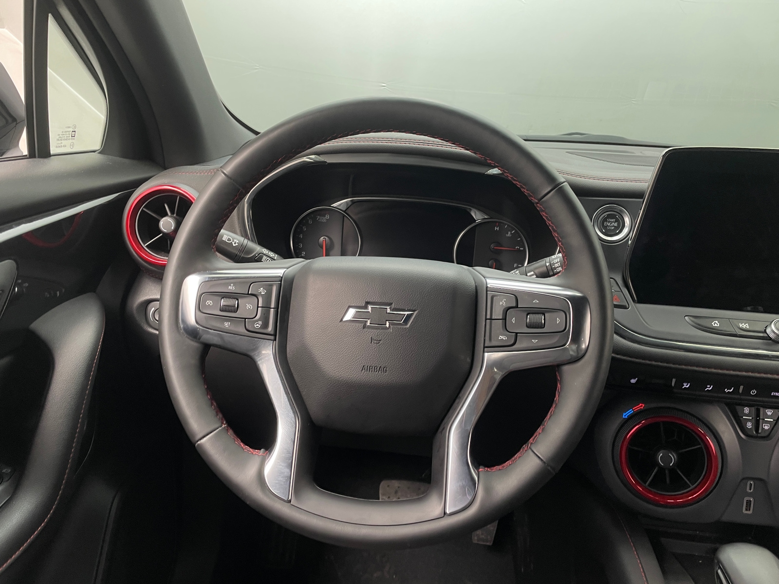 Thumbnail: 2025 Chevrolet Blazer - 4