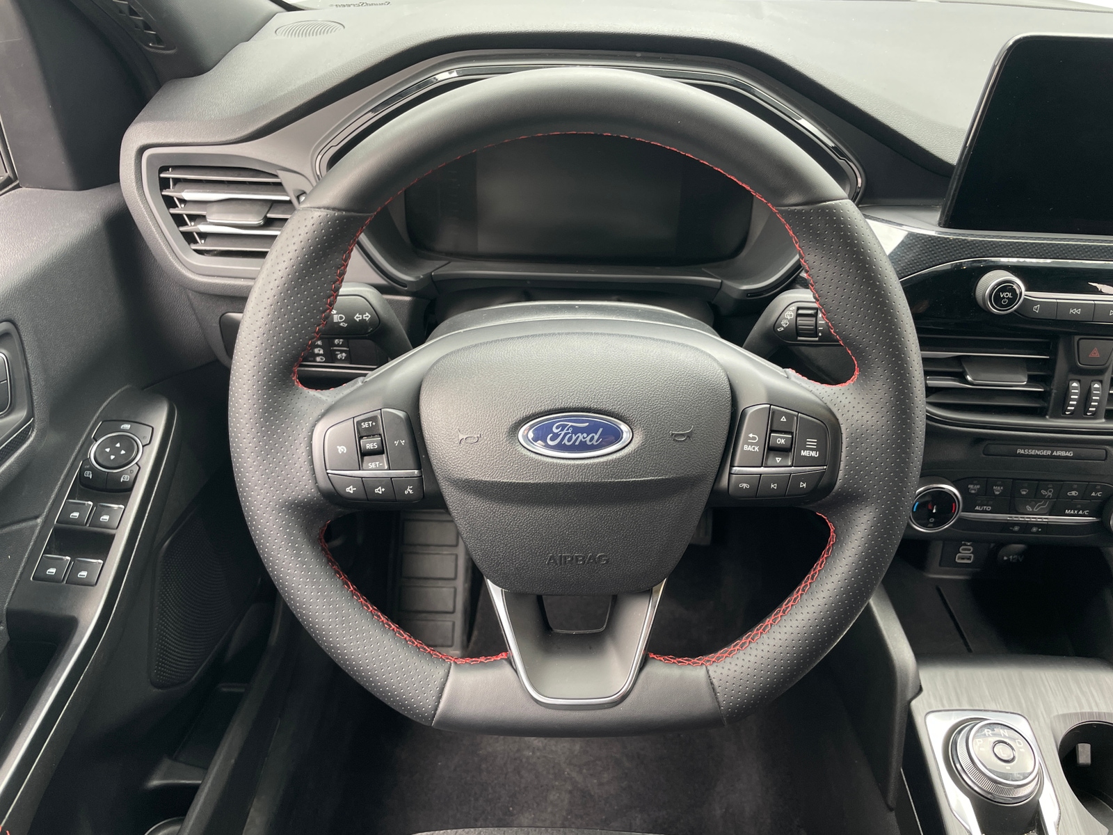 Thumbnail: 2025 Ford Escape - 5