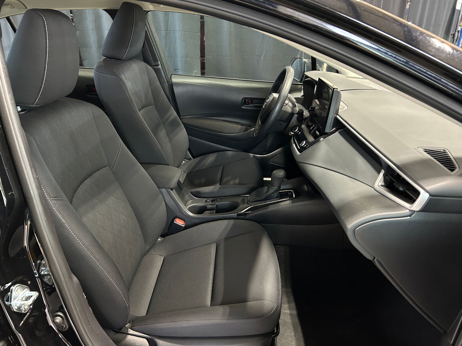 Thumbnail: 2025 Toyota Corolla - 2