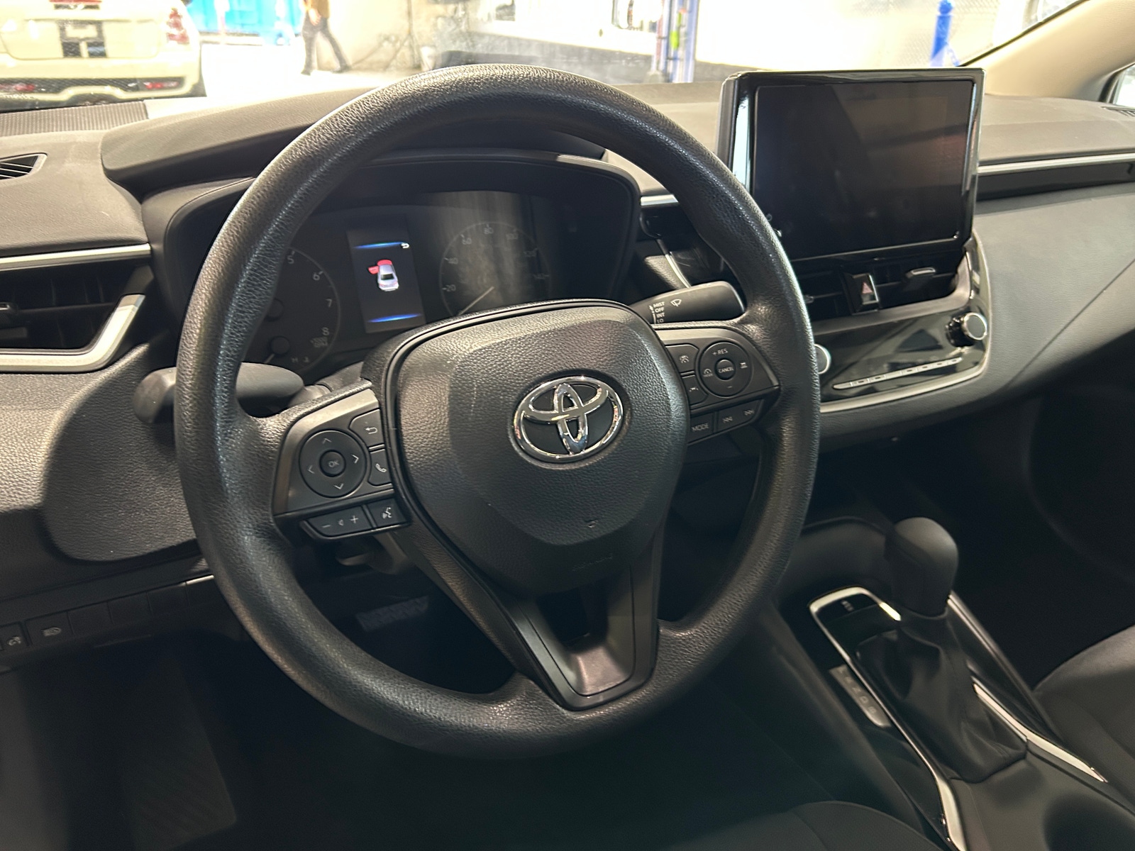 Thumbnail: 2025 Toyota Corolla - 5