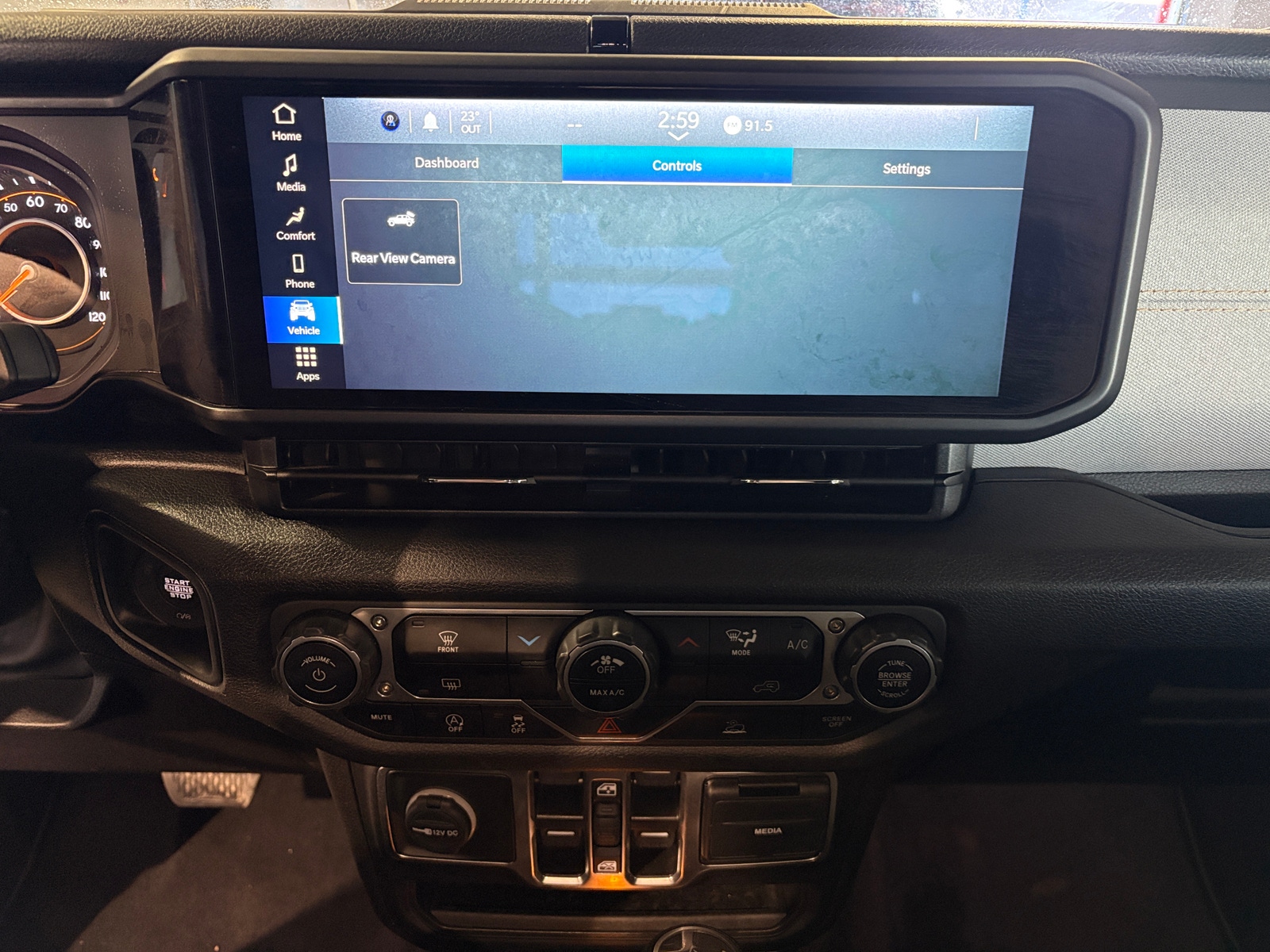 Thumbnail: 2025 Jeep Wrangler - 4