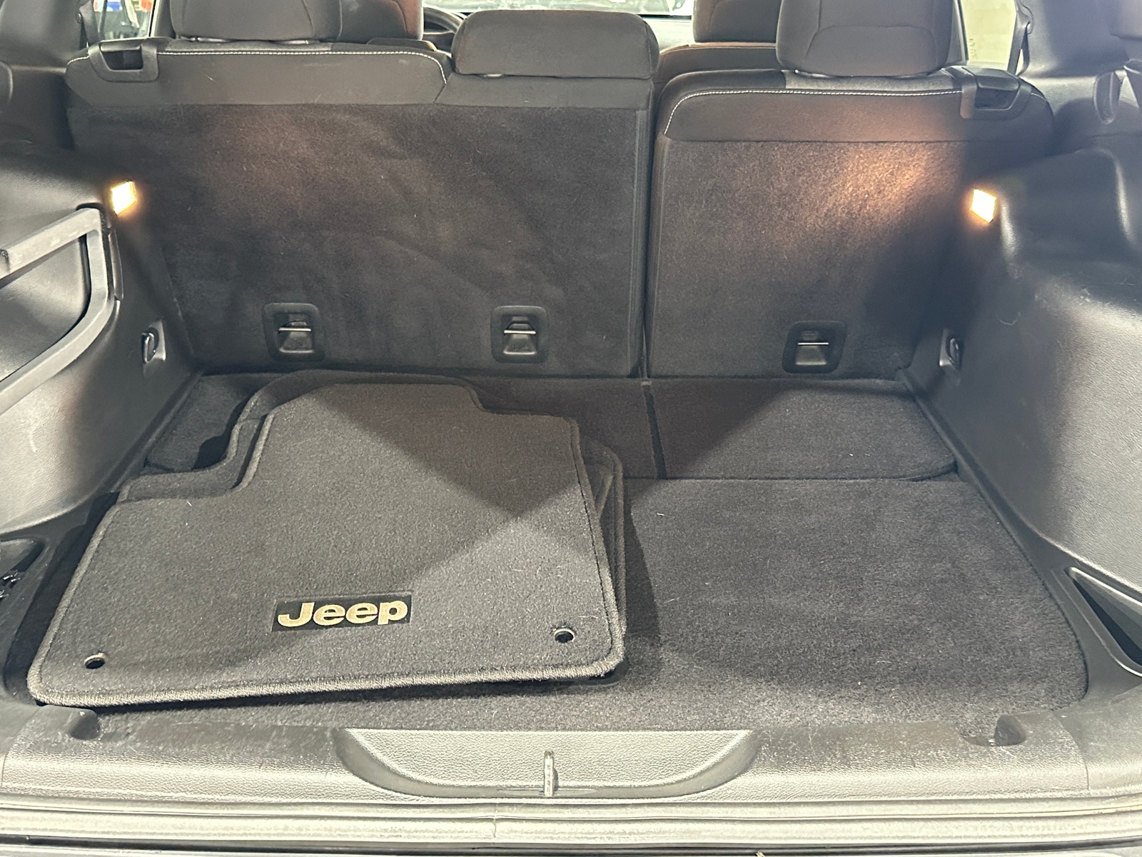 Thumbnail: 2014 Jeep Cherokee - 7