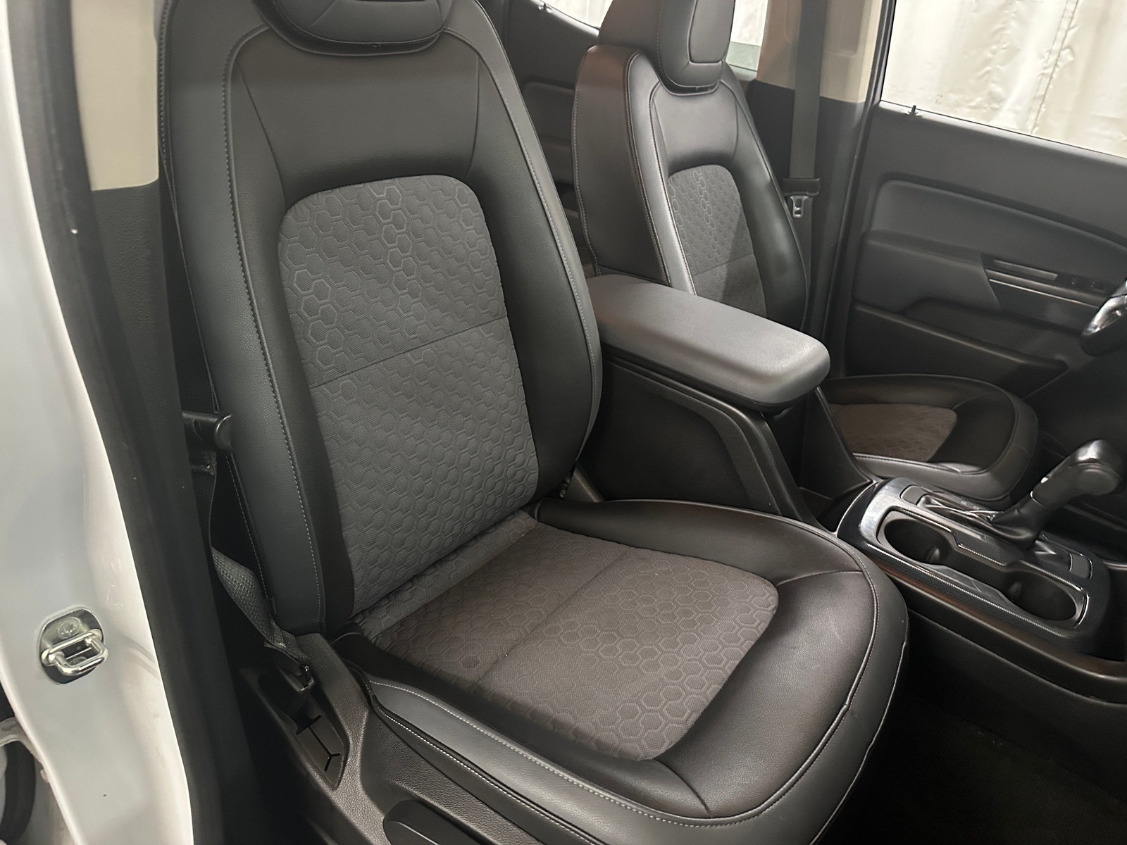 Thumbnail: 2016 Chevrolet Colorado - 2