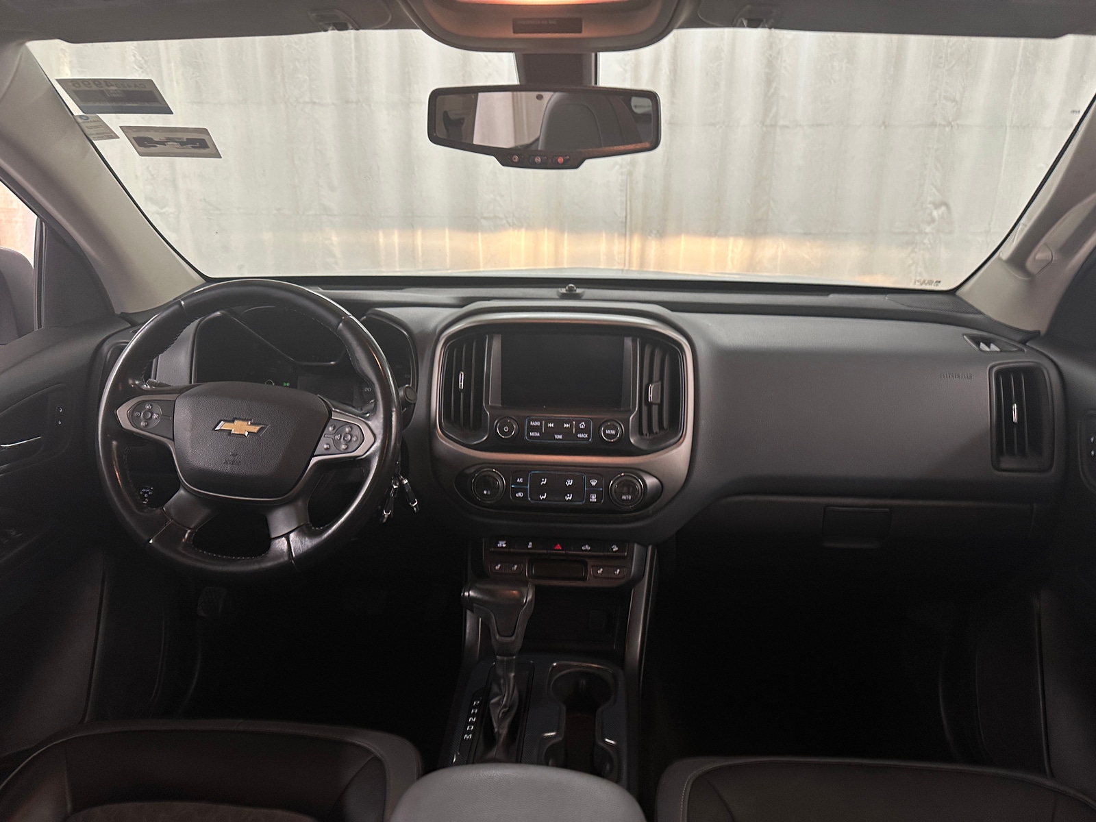 Thumbnail: 2016 Chevrolet Colorado - 3