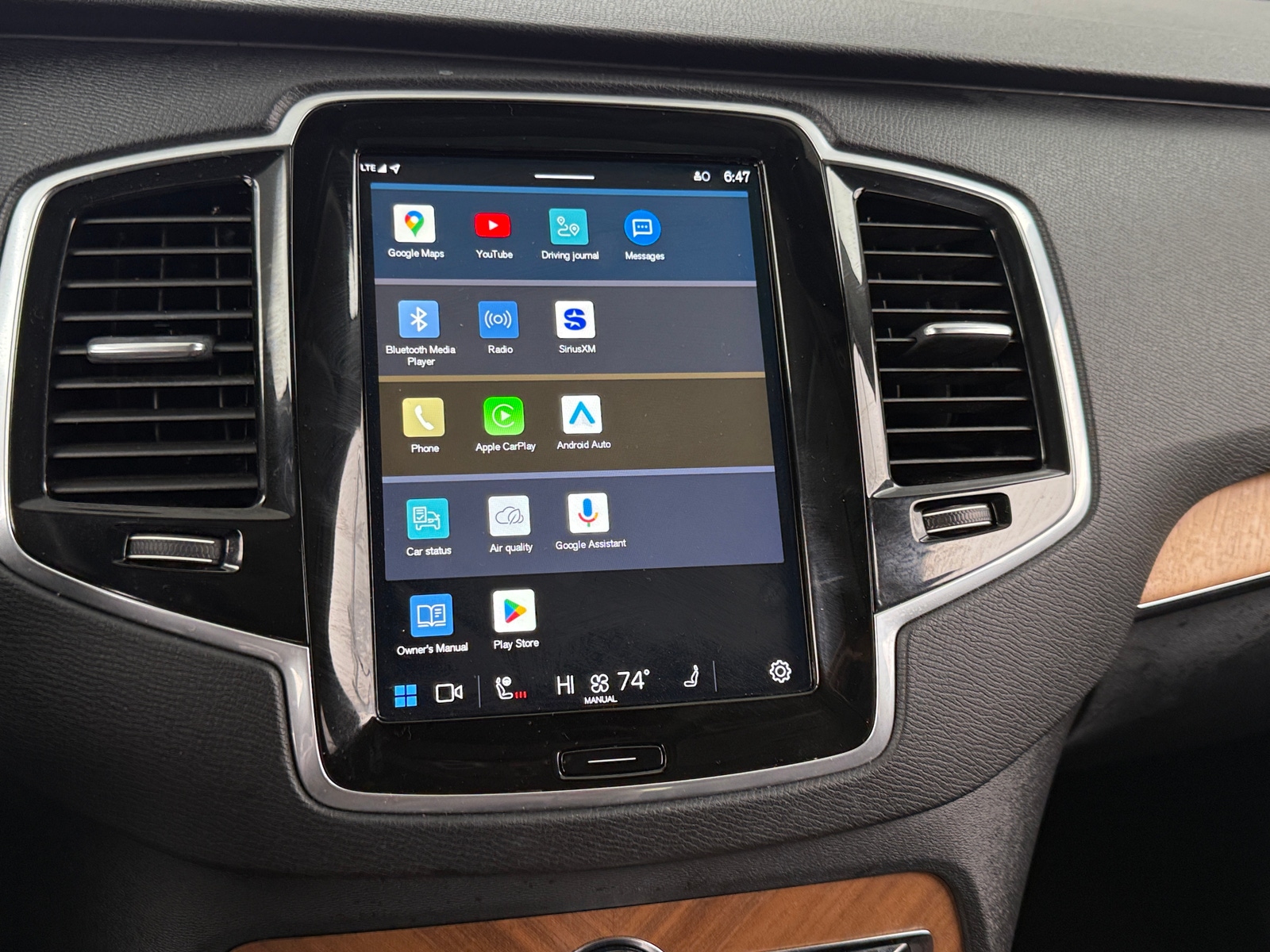 Thumbnail: 2023 Volvo XC90 - 3