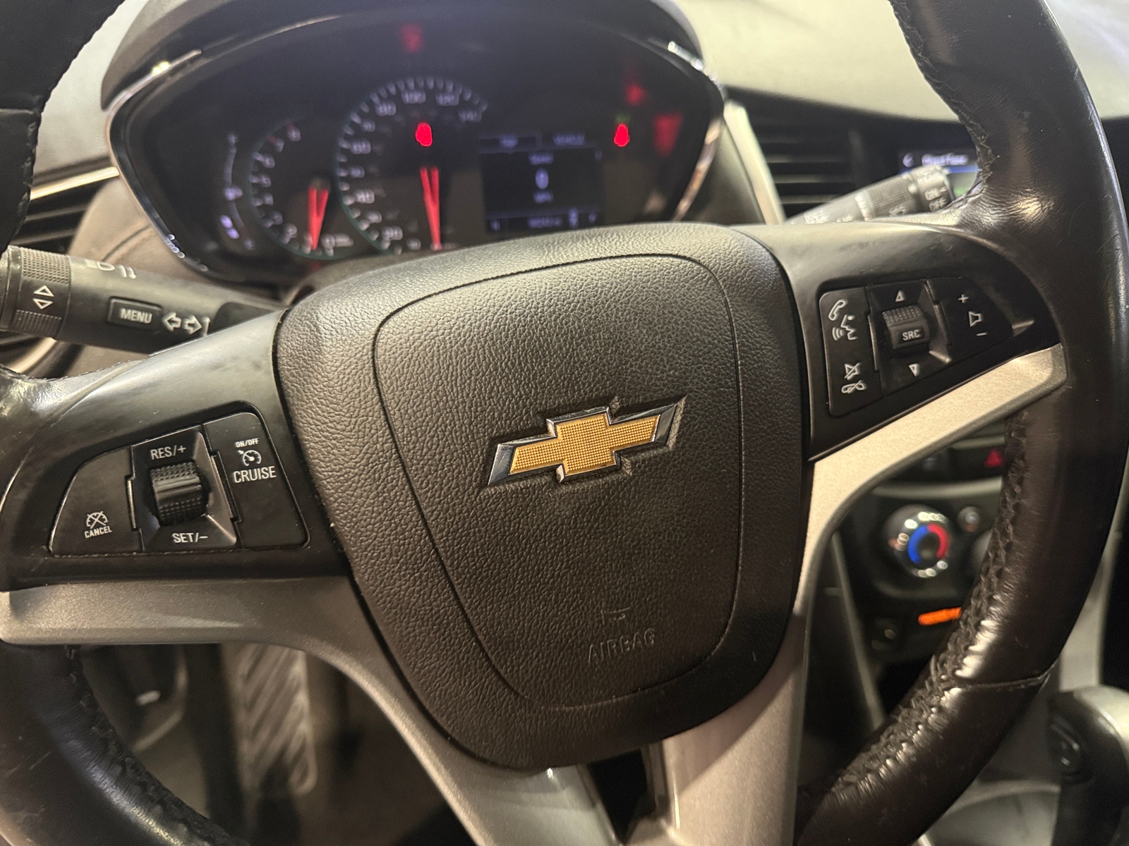 Thumbnail: 2019 Chevrolet Trax - 5