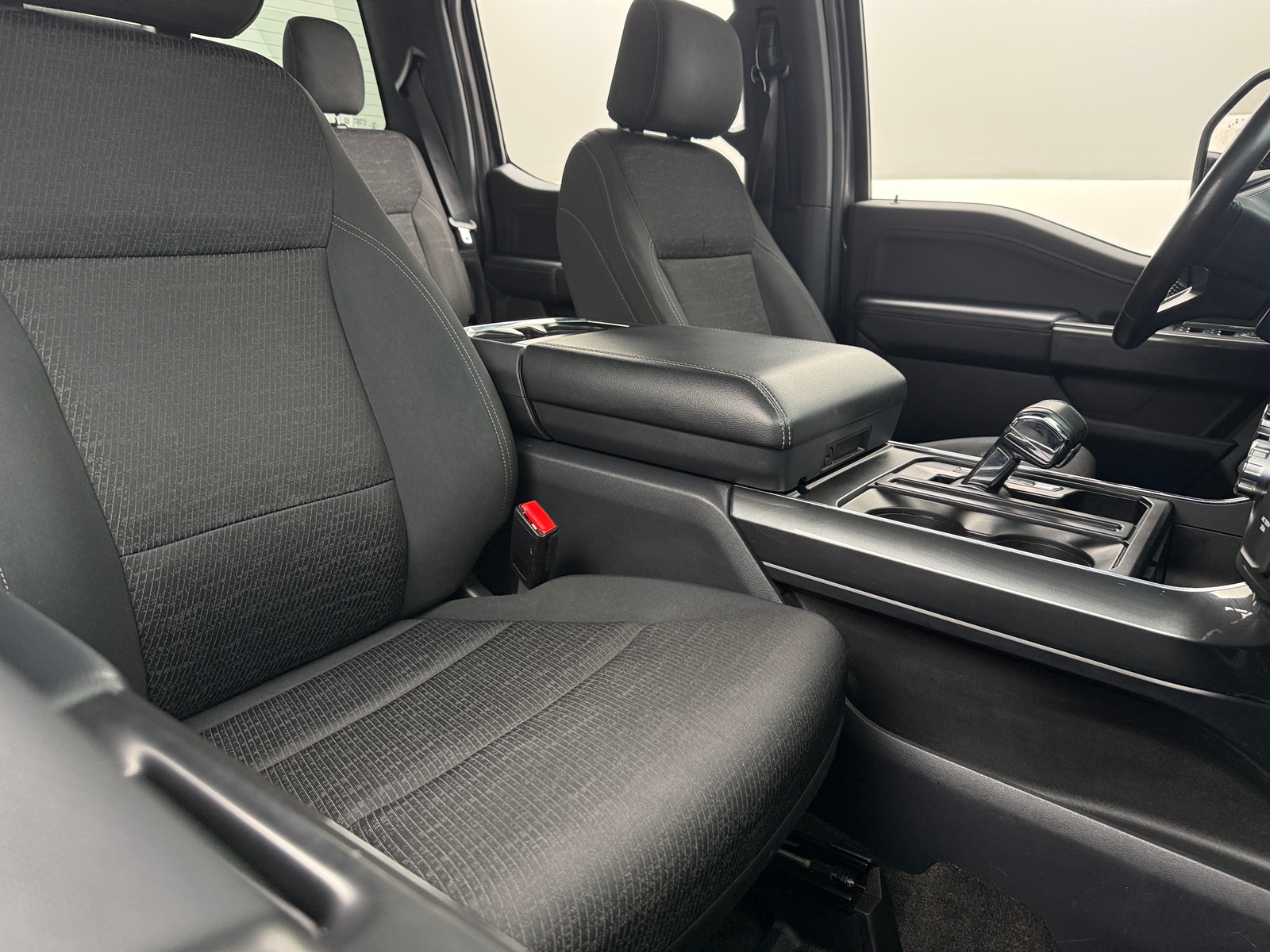 Thumbnail: 2022 Ford Econoline - 2