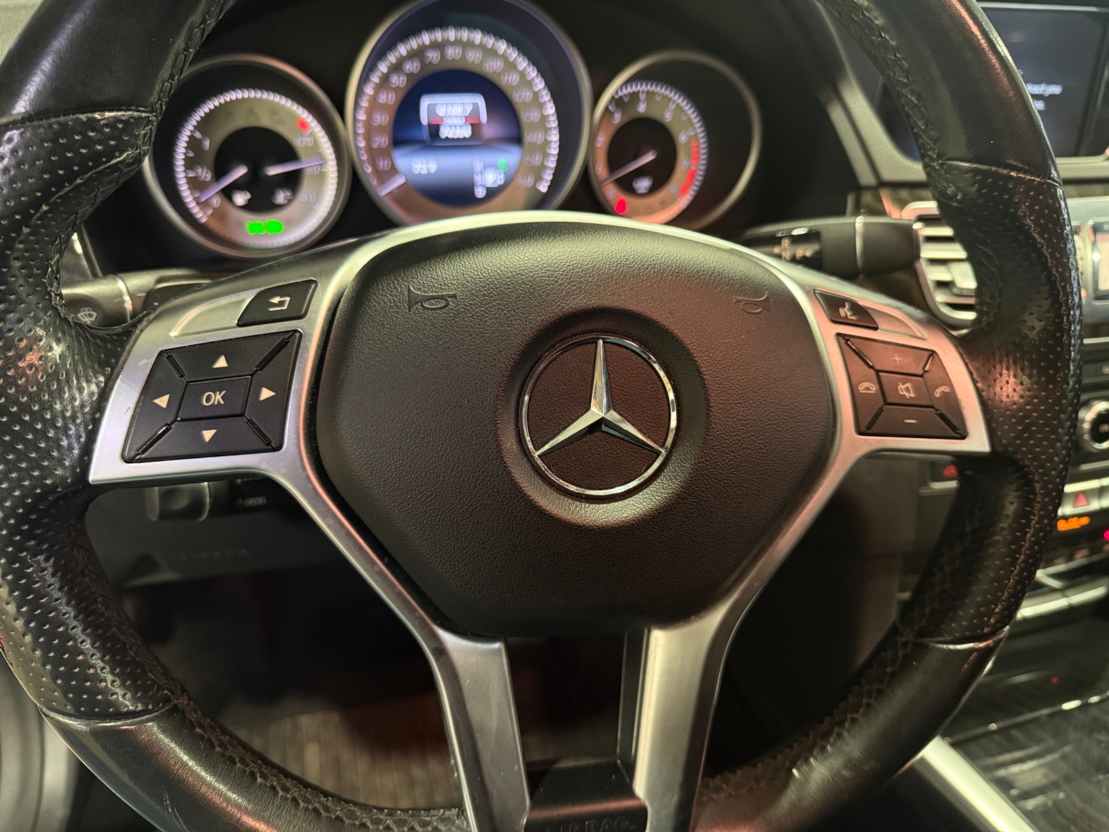 Thumbnail: 2016 Mercedes-Benz E-Class - 4