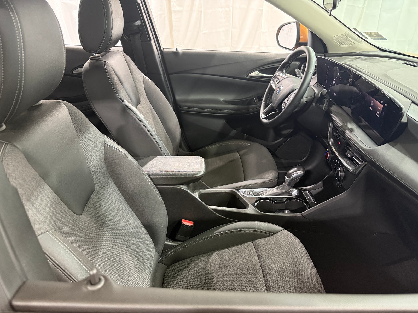 Thumbnail: 2024 Buick Encore GX - 2