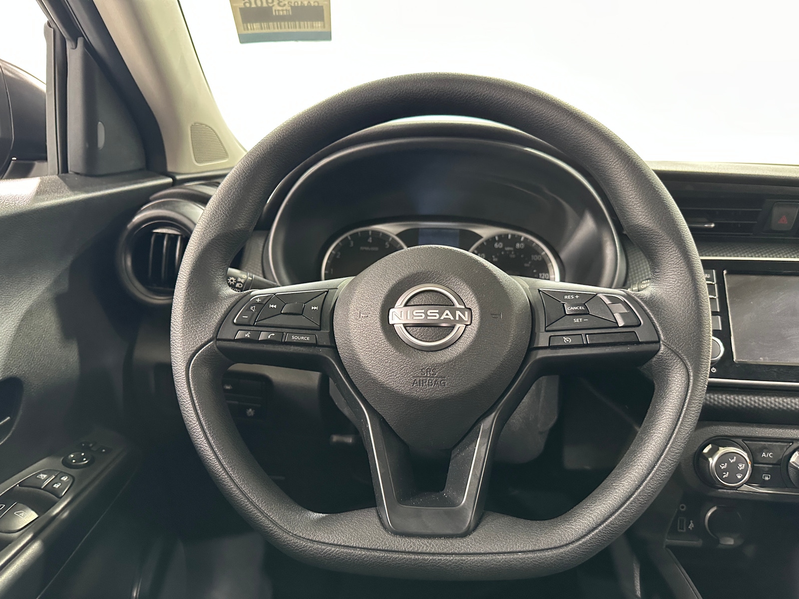 Thumbnail: 2025 Nissan Kicks - 5