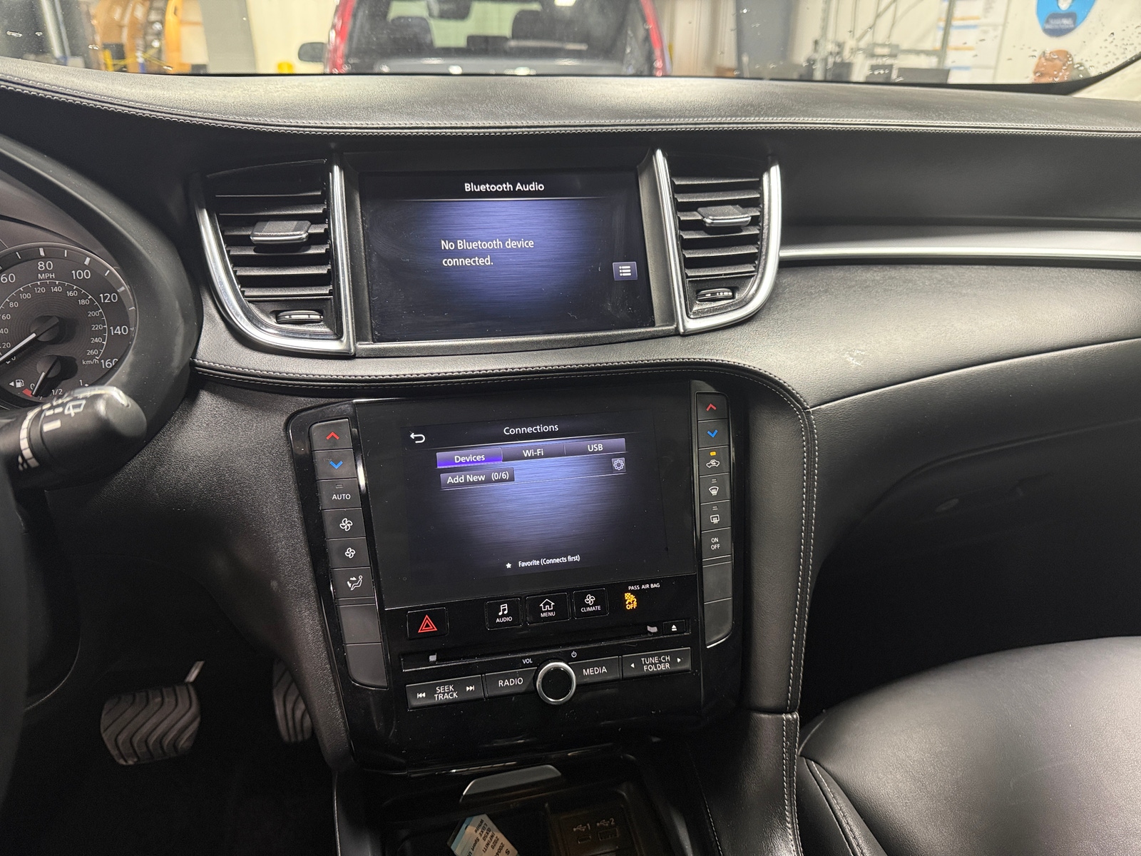 Thumbnail: 2020 INFINITI QX50 - 3