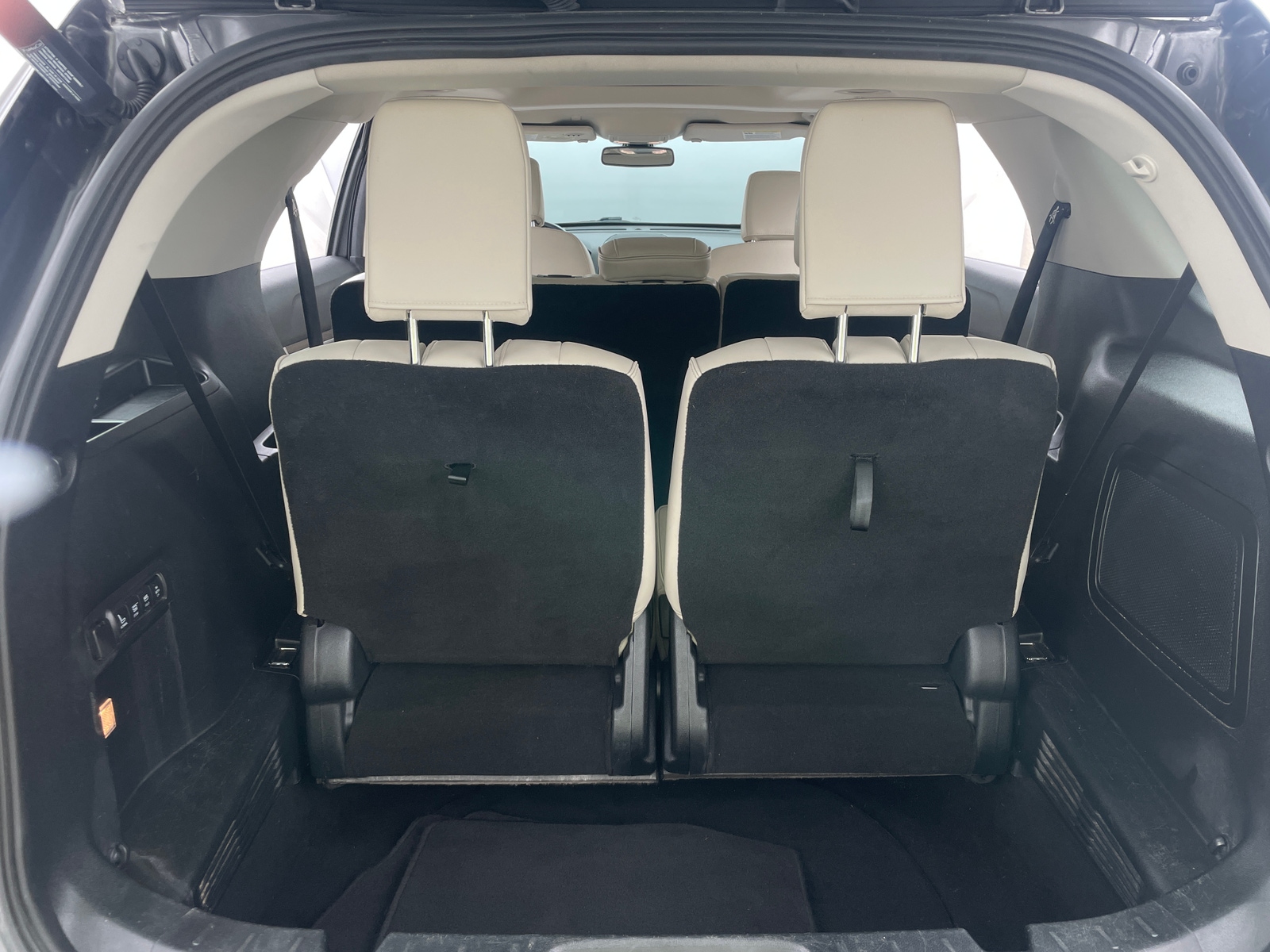 Thumbnail: 2019 Ford Explorer - 6