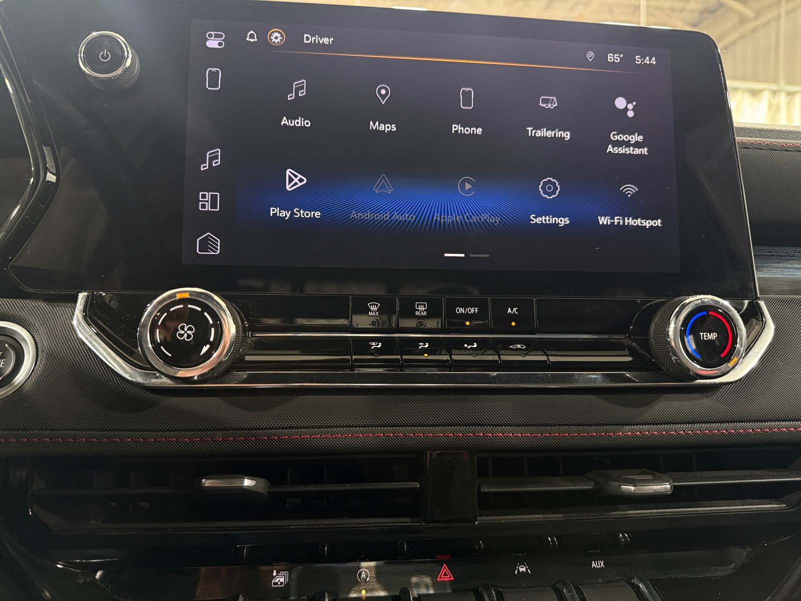 Thumbnail: 2023 Chevrolet Colorado - 4