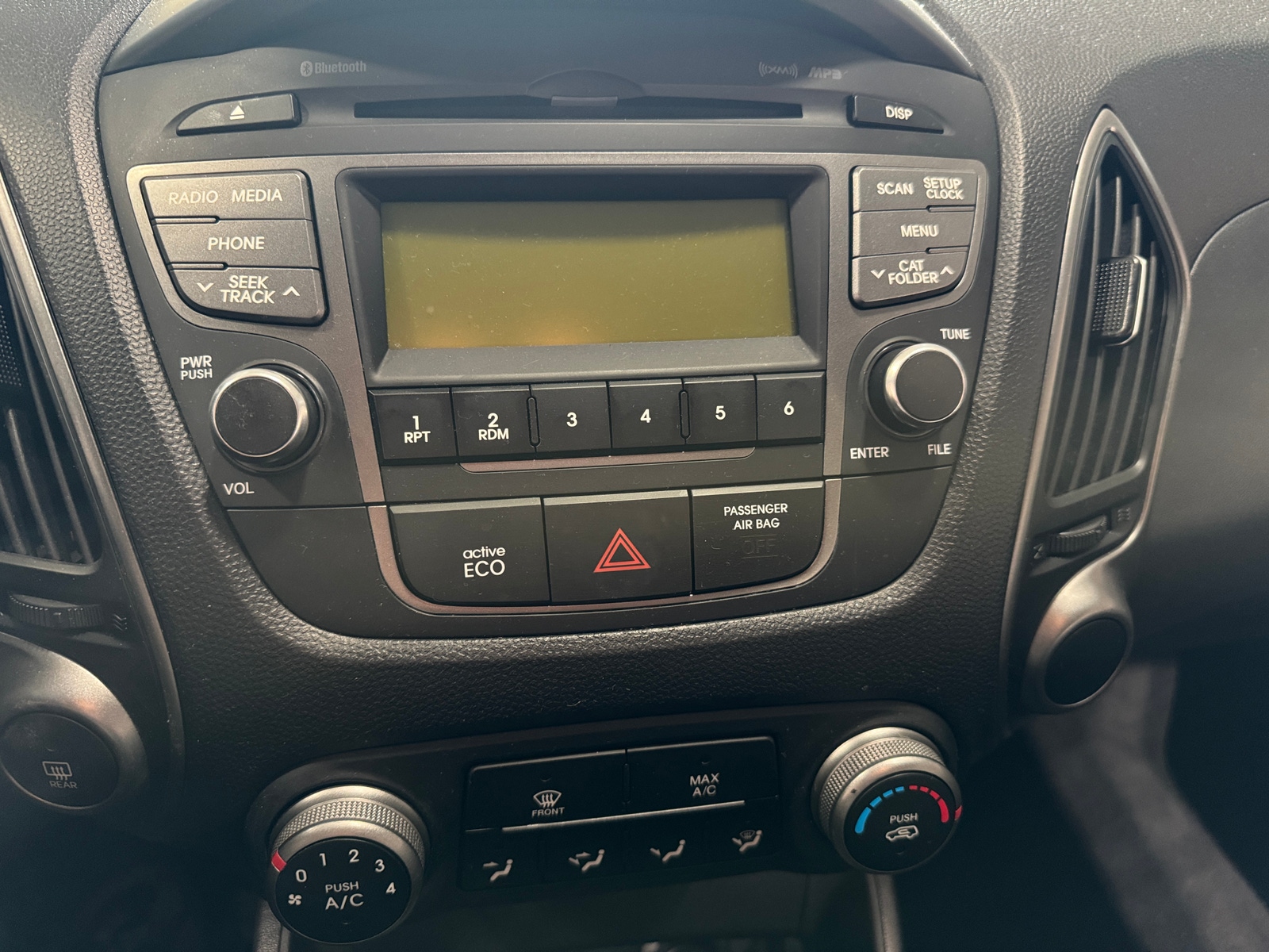 Thumbnail: 2014 Hyundai Tucson - 4