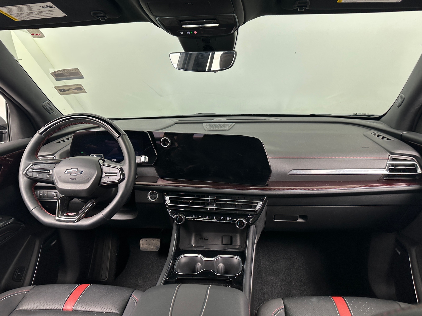 Thumbnail: 2024 Chevrolet Traverse - 2