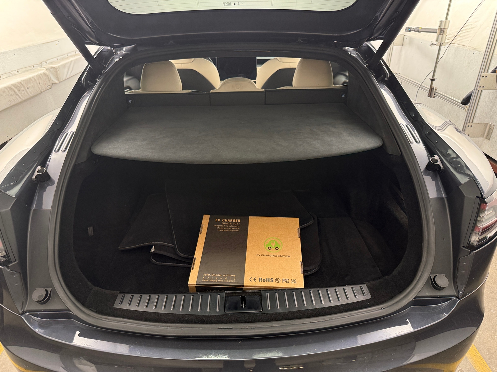 Thumbnail: 2023 Tesla Model S - 6