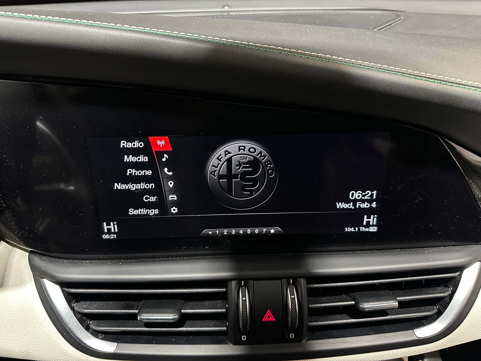 Thumbnail: 2017 Alfa Romeo Giulia - 3