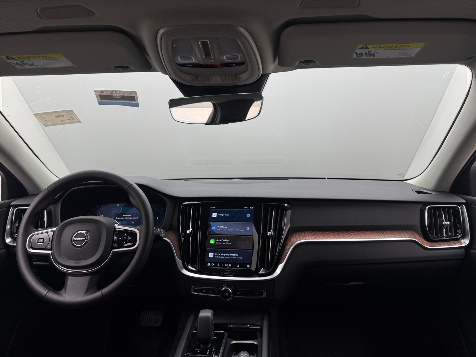 Thumbnail: 2025 Volvo V60 - 2