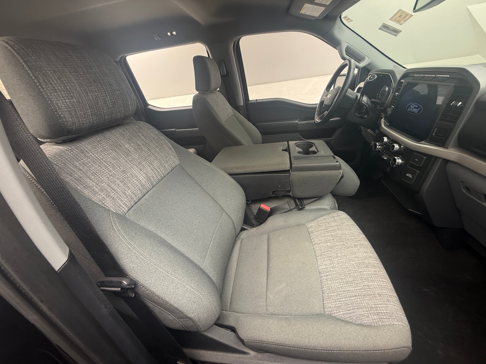 Thumbnail: 2022 Ford Econoline - 2