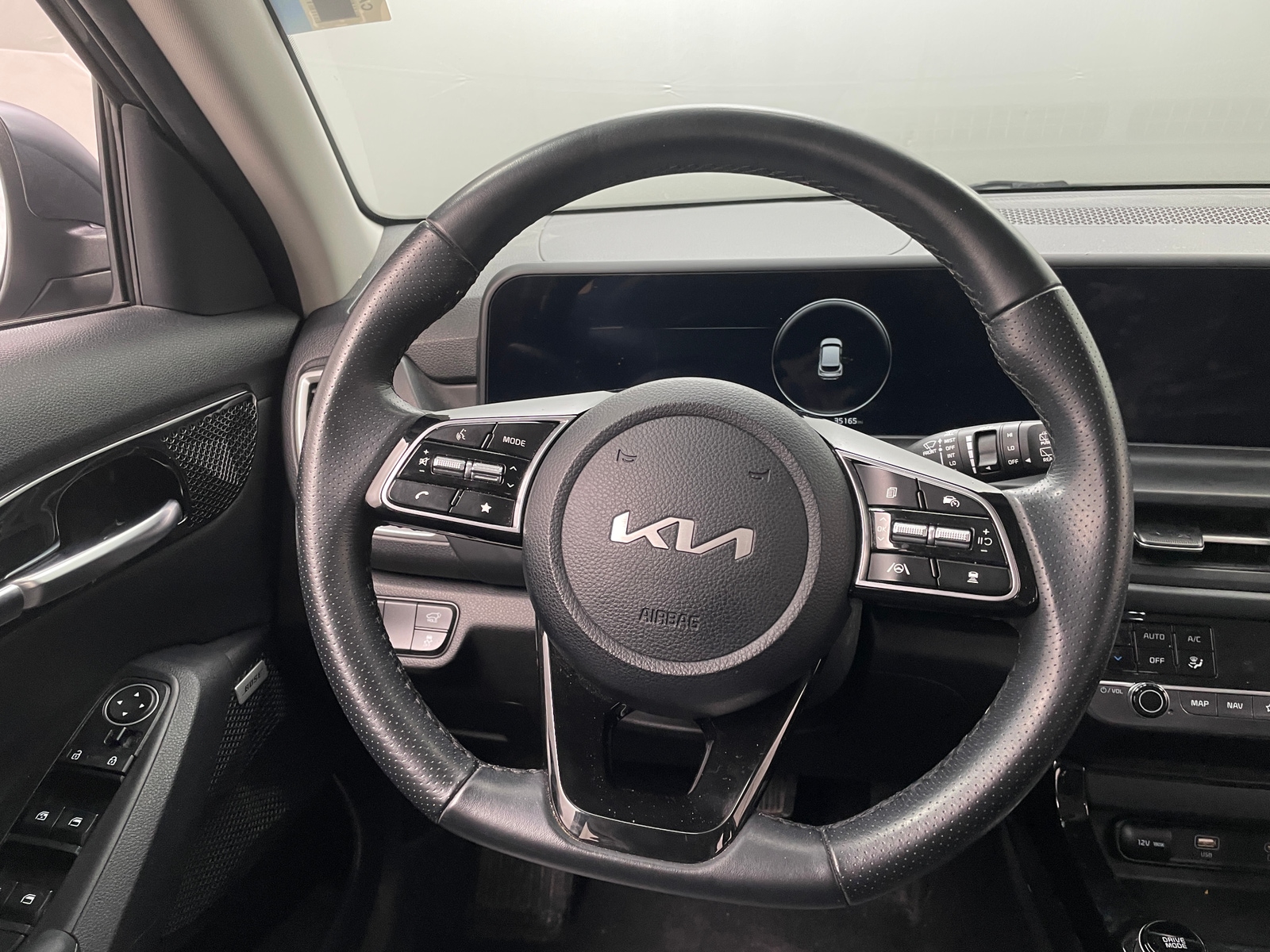 Thumbnail: 2024 Kia Seltos - 4