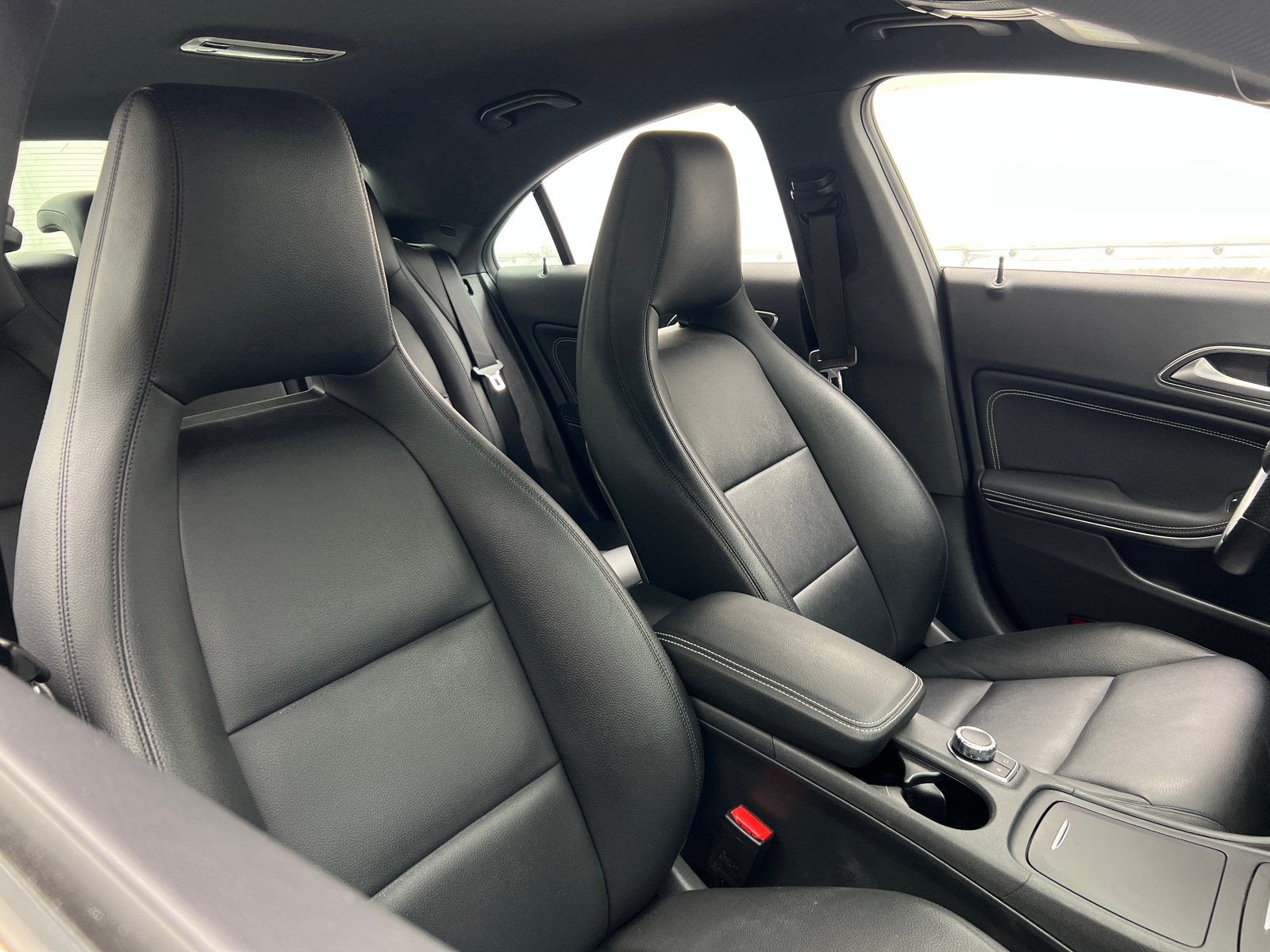 Thumbnail: 2015 Mercedes-Benz CLA - 2