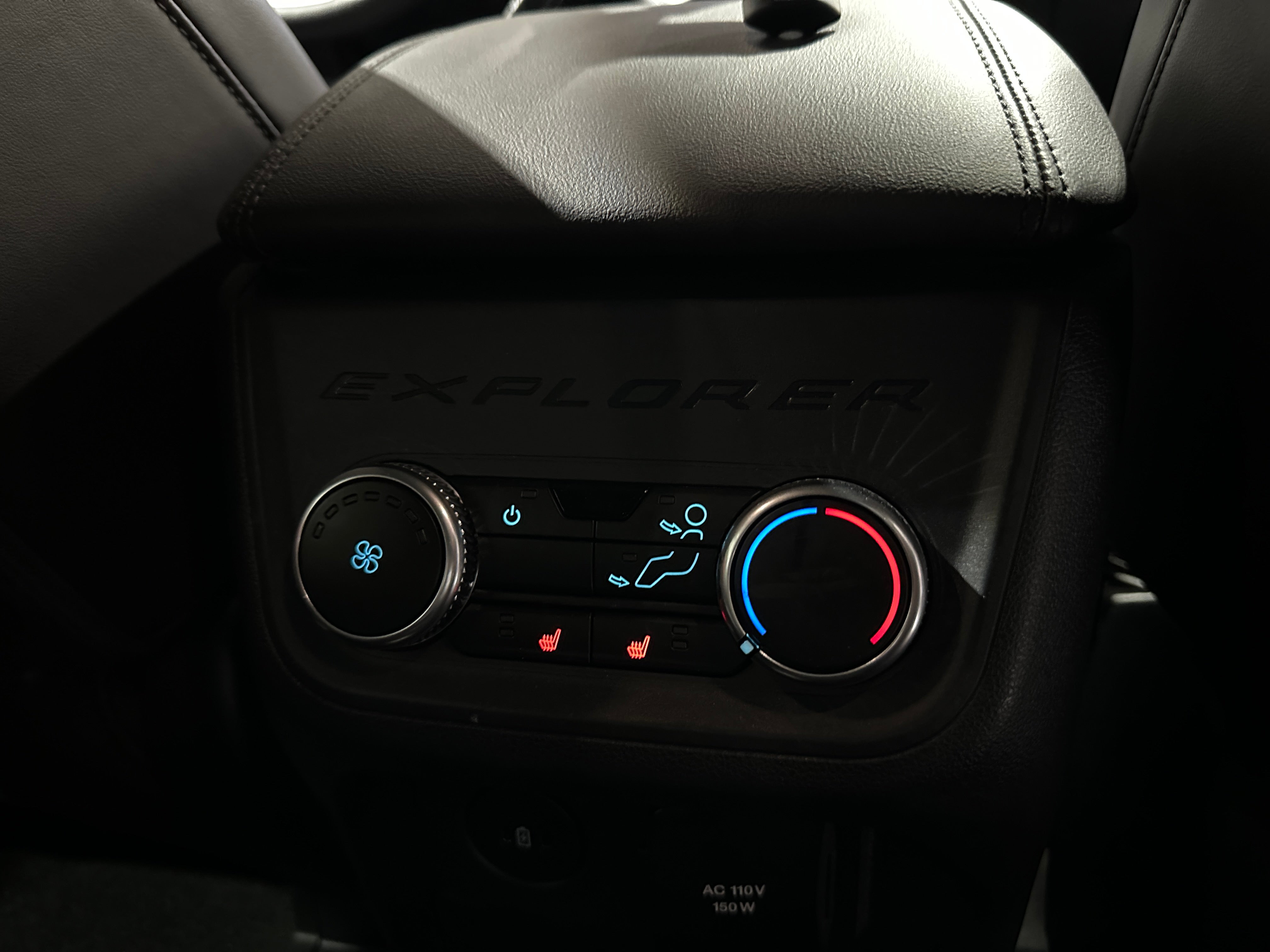 2025 Ford Explorer - Image 3