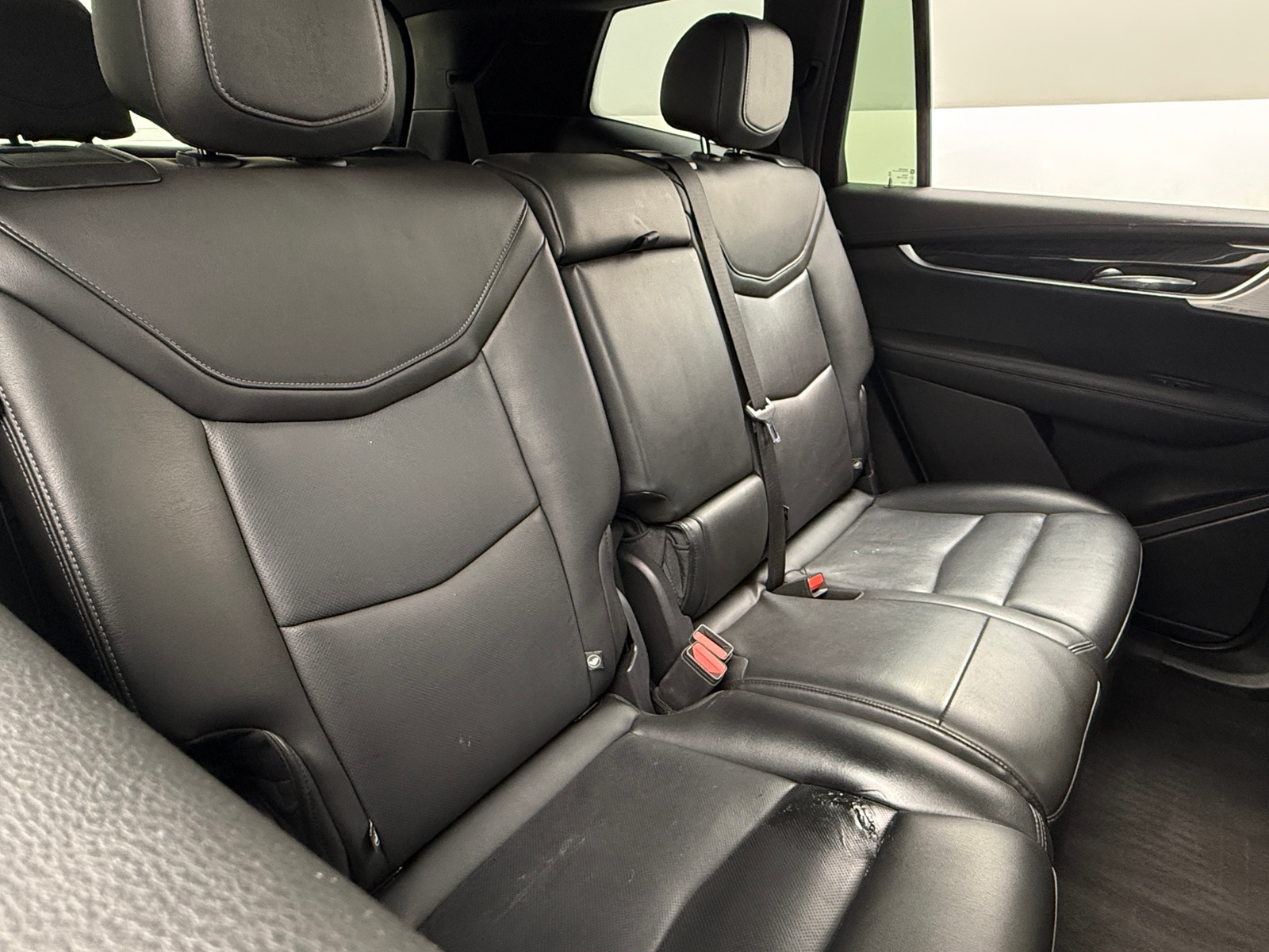 Thumbnail: 2023 Cadillac XT6 - 5