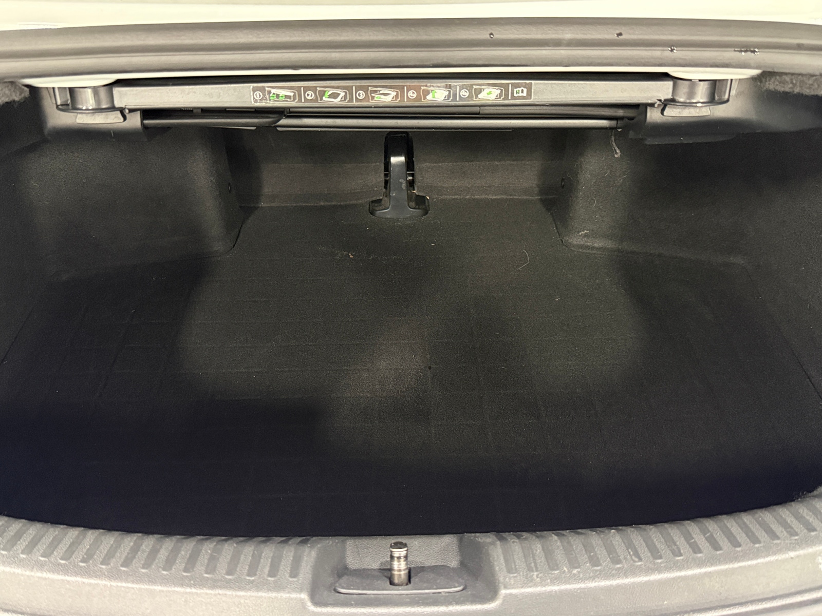 Thumbnail: 2016 Volkswagen Beetle - 6