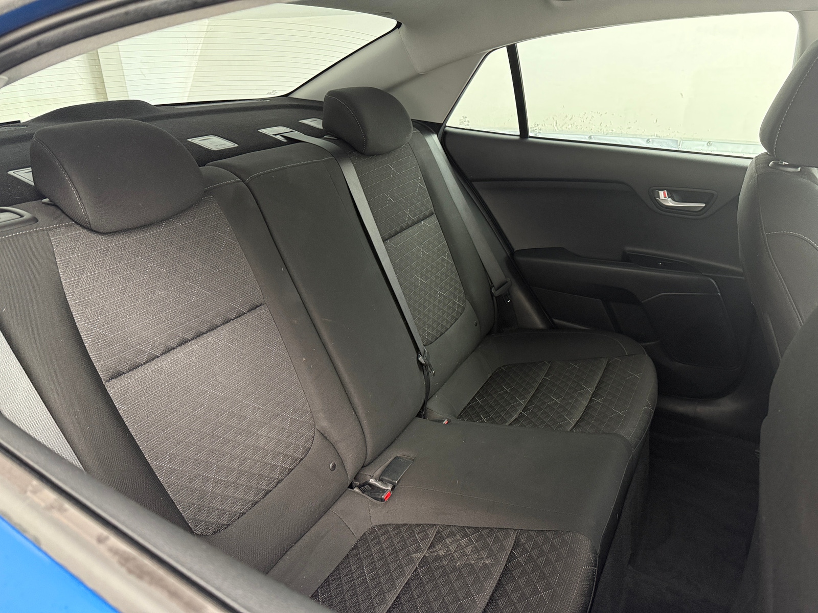 Thumbnail: 2022 Kia Rio - 6