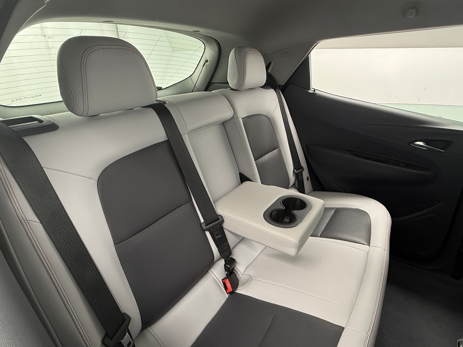 Thumbnail: 2018 Chevrolet Bolt EV - 5