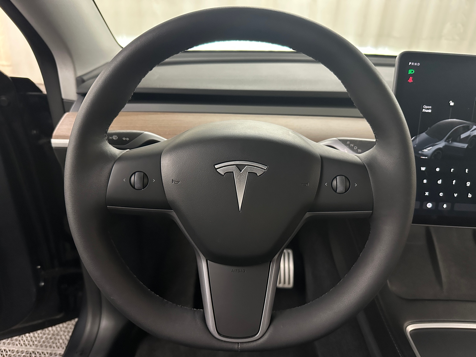 Thumbnail: 2022 Tesla Model Y - 4