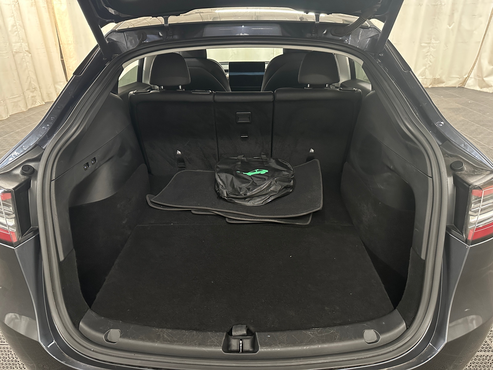 Thumbnail: 2022 Tesla Model Y - 6