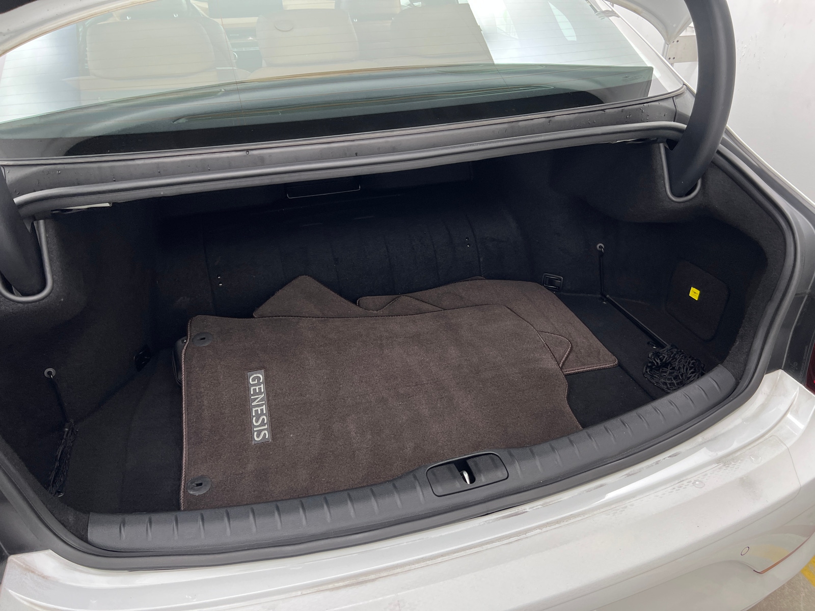 Thumbnail: 2024 Genesis G80 - 6