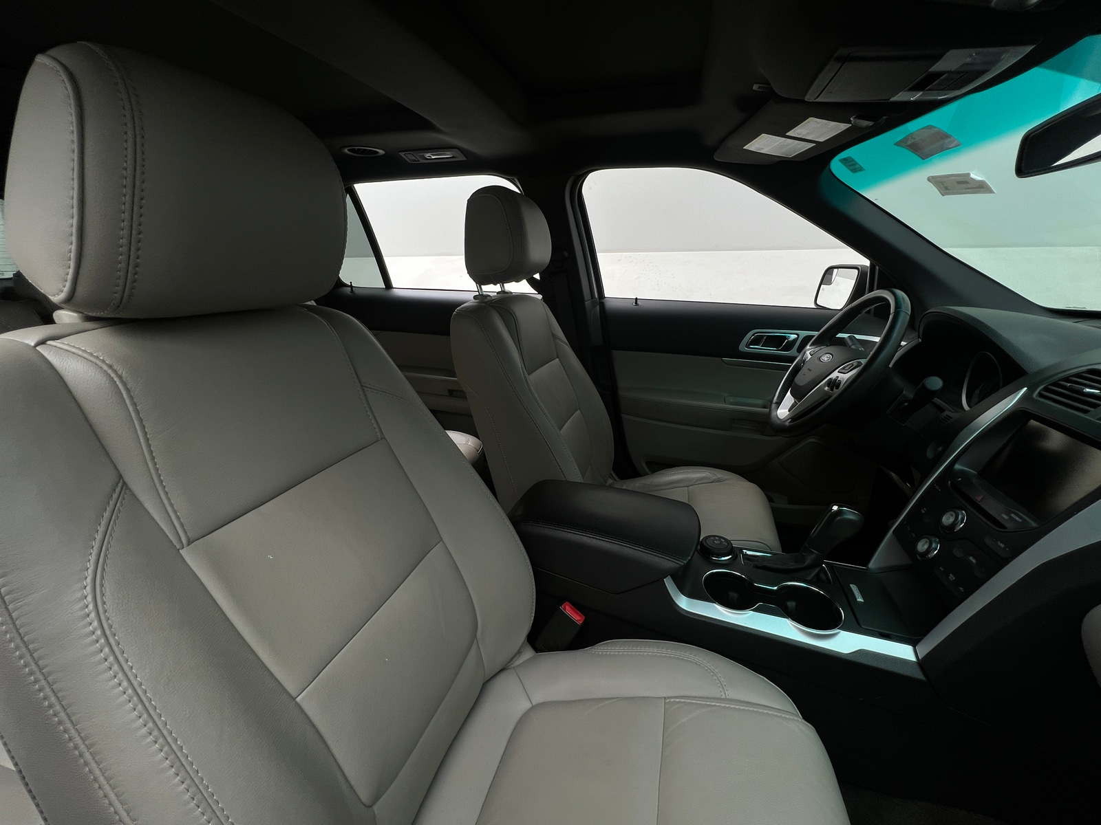 Thumbnail: 2015 Ford Explorer - 2