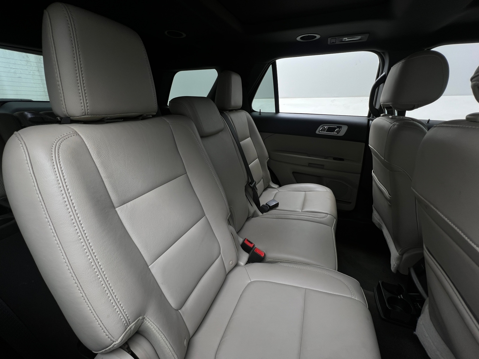 Thumbnail: 2015 Ford Explorer - 6