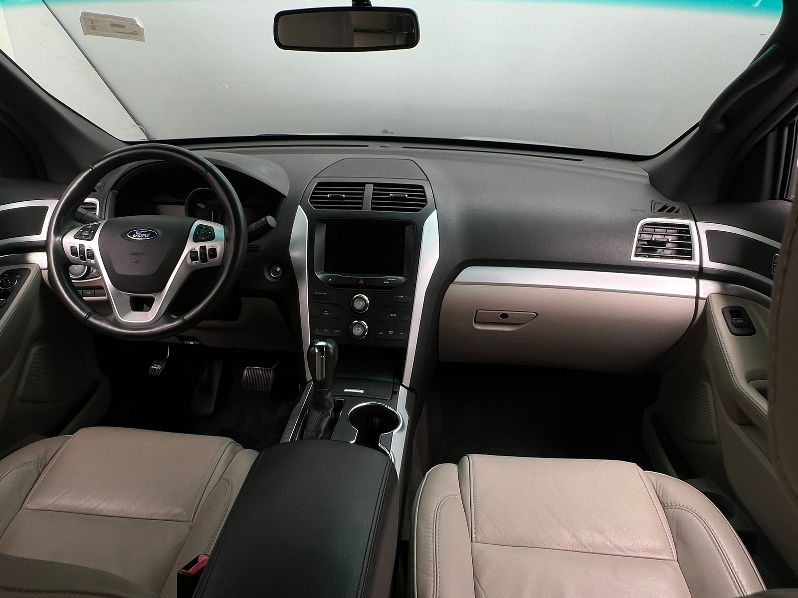 Thumbnail: 2015 Ford Explorer - 3