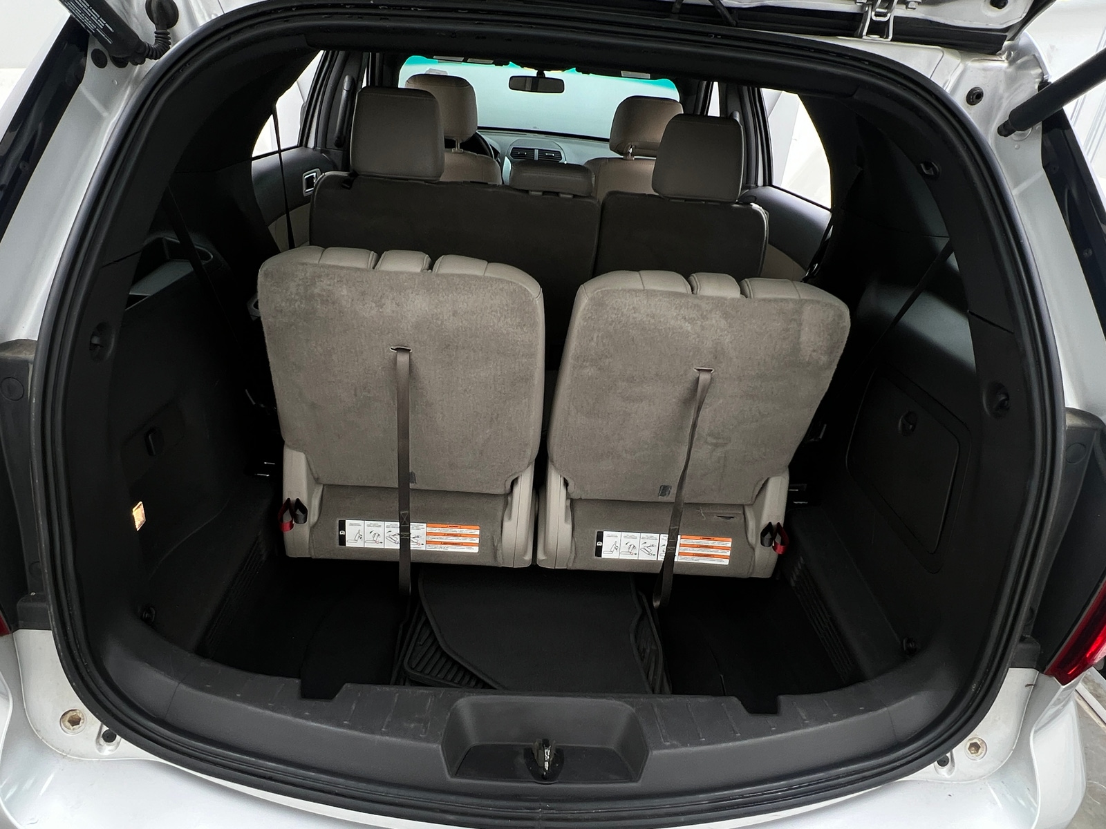 Thumbnail: 2015 Ford Explorer - 7