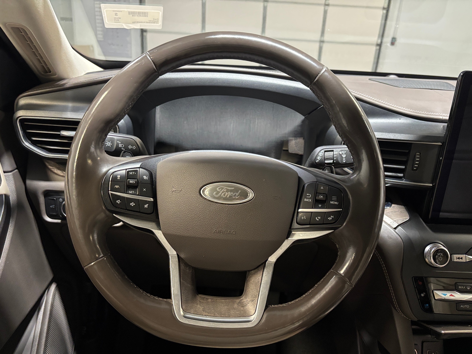 Thumbnail: 2020 Ford Explorer - 4