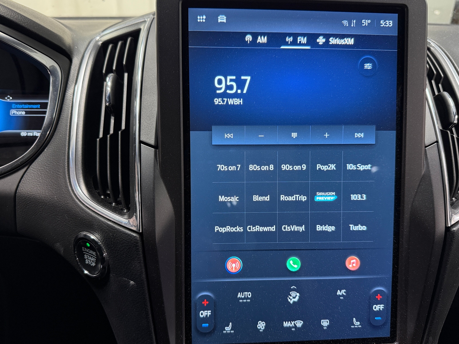 Thumbnail: 2021 Ford Edge - 3