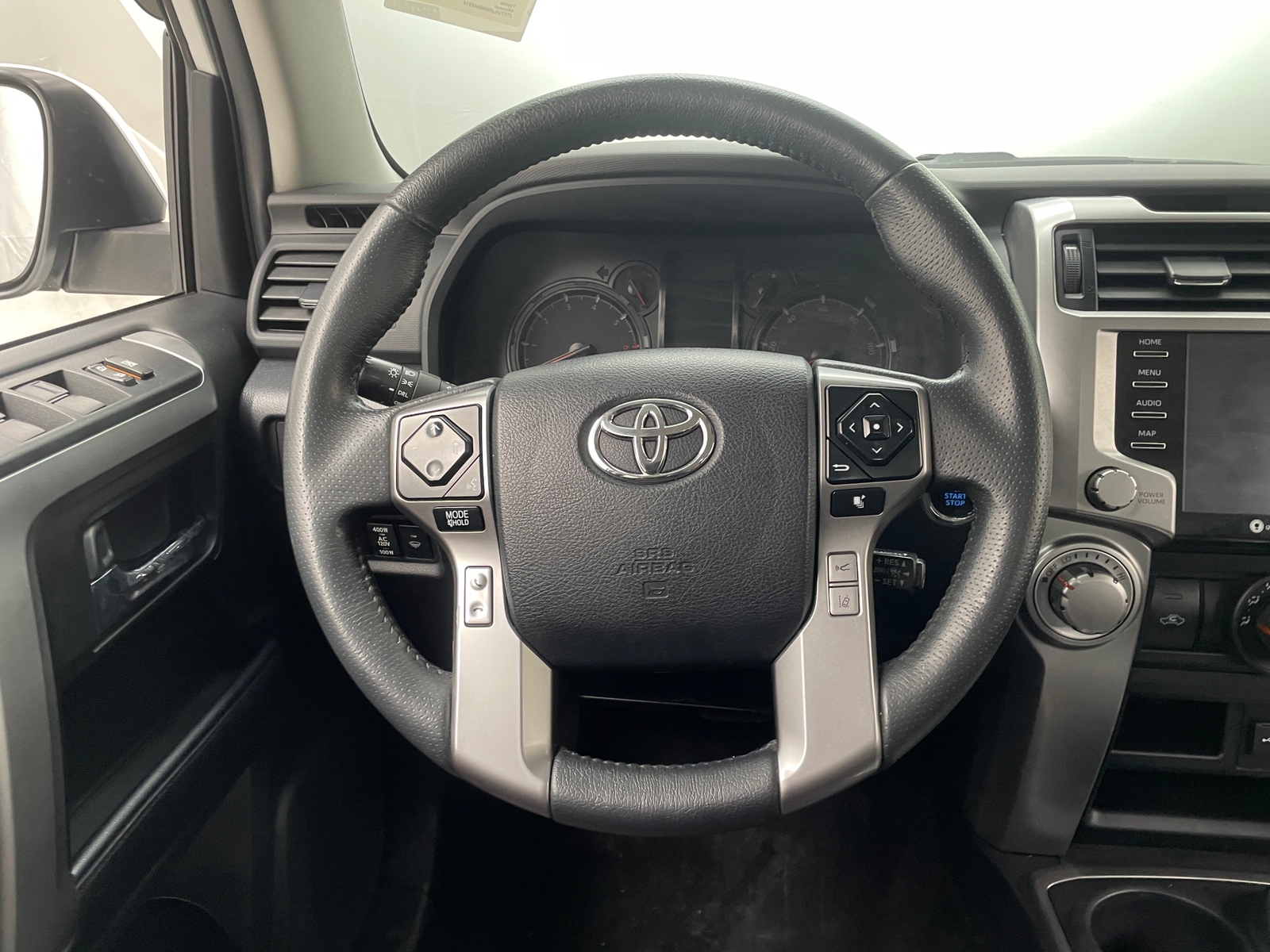 Thumbnail: 2022 Toyota 4Runner - 5