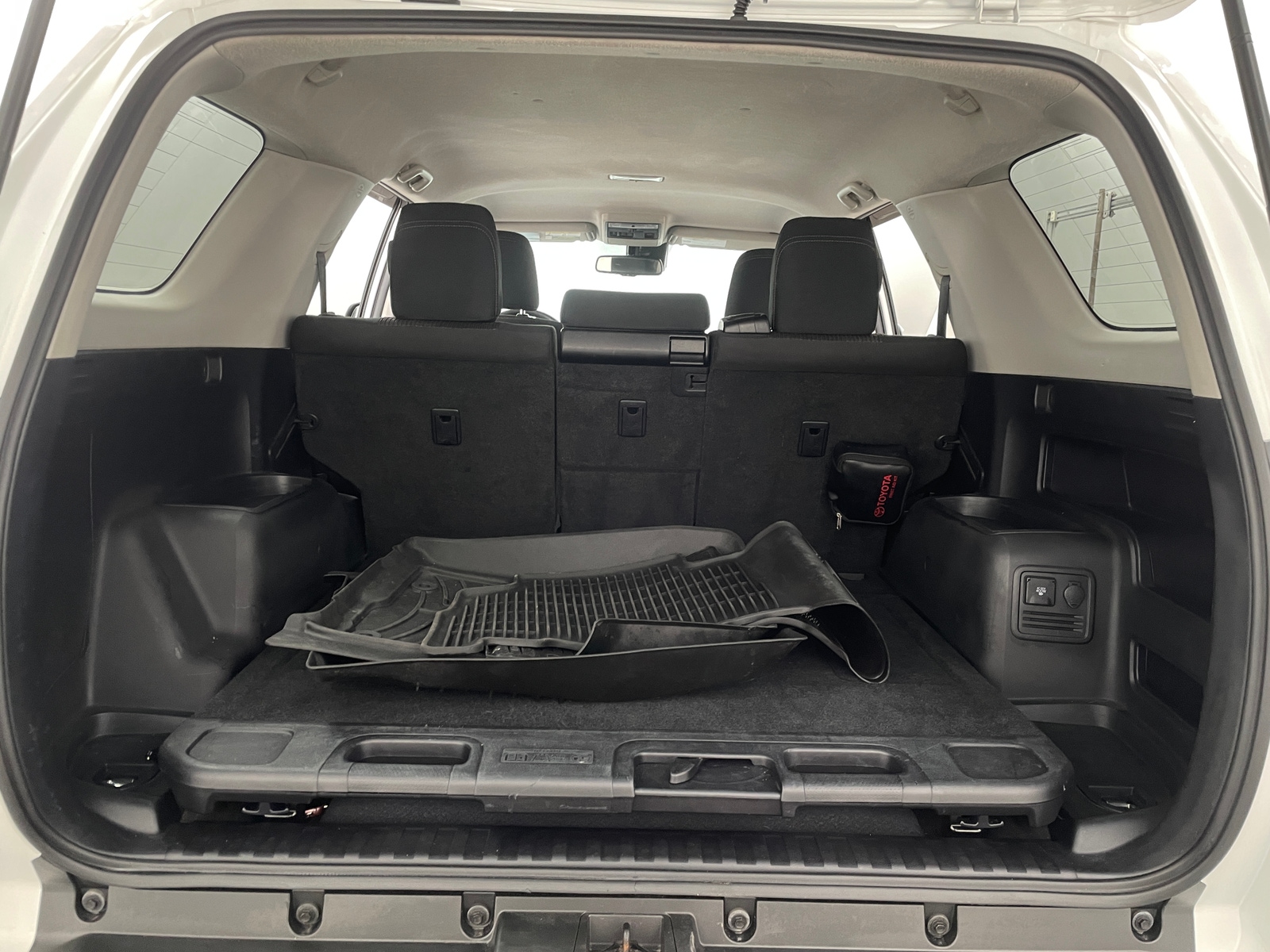 Thumbnail: 2022 Toyota 4Runner - 7