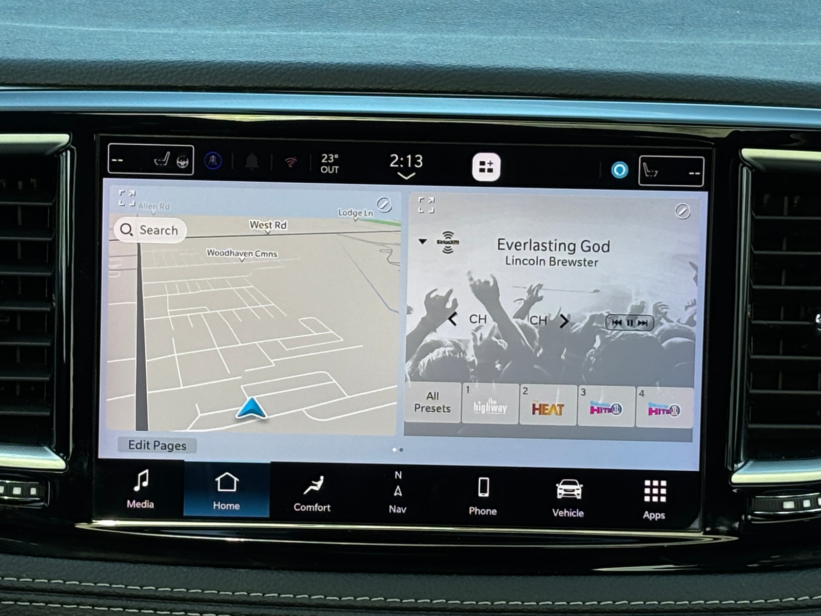 Thumbnail: 2025 Chrysler Pacifica - 4