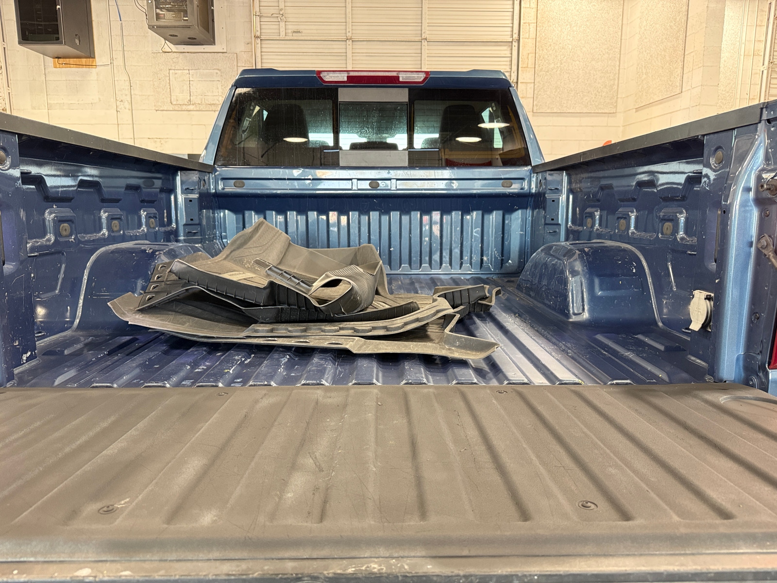 Thumbnail: 2024 Chevrolet Silverado 1500 - 7