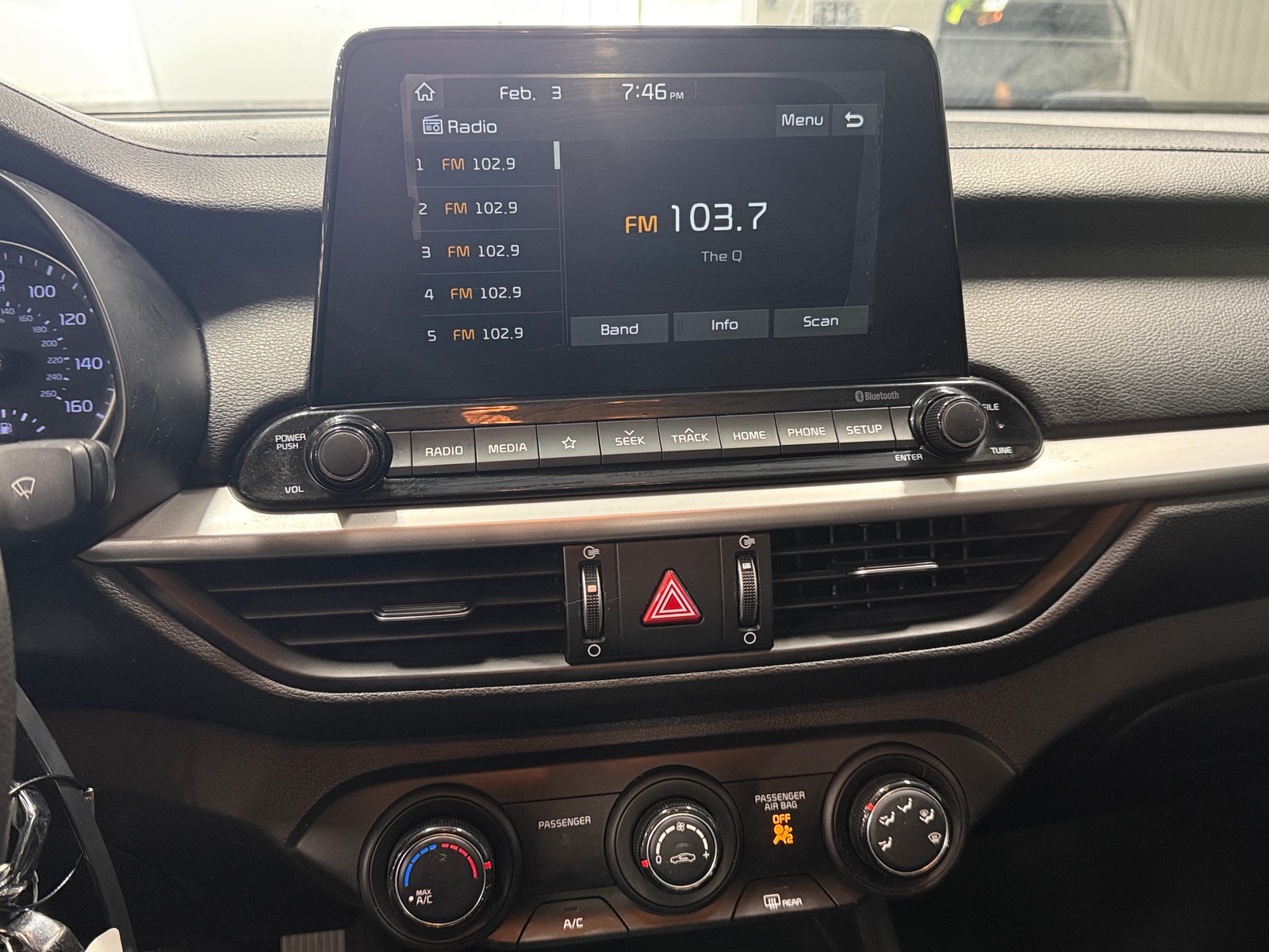 Thumbnail: 2020 Kia Forte - 4