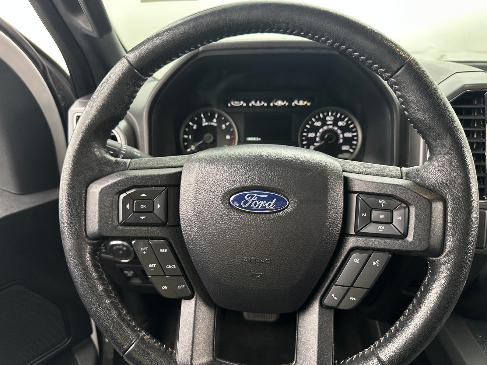 Thumbnail: 2020 Ford Econoline - 5