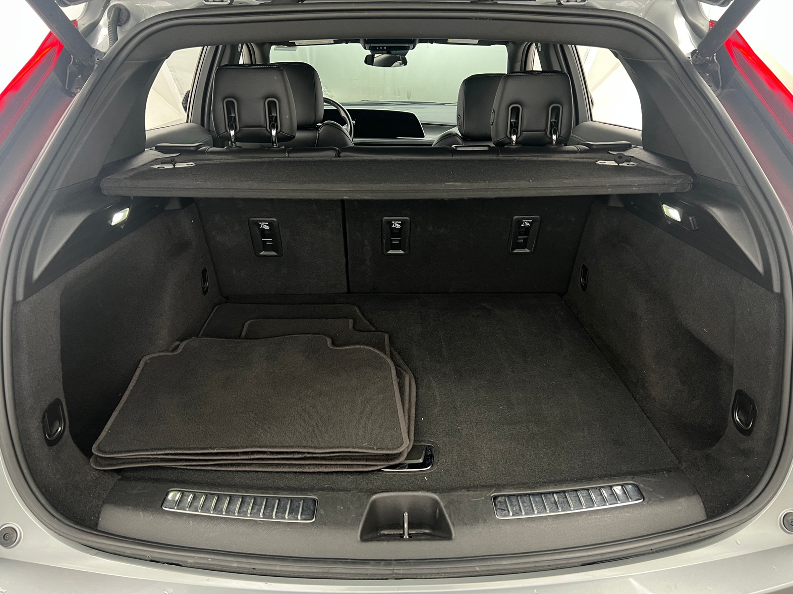 Thumbnail: 2024 Cadillac XT4 - 6