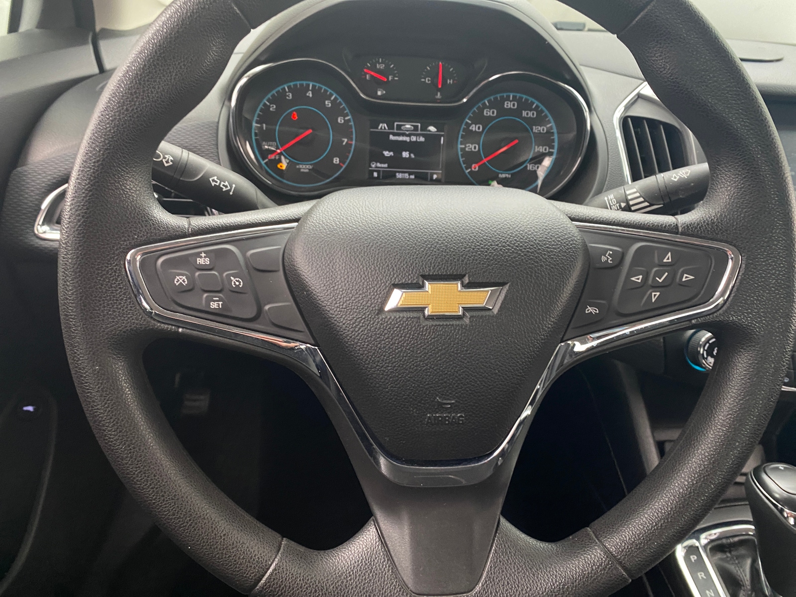 Thumbnail: 2018 Chevrolet Cruze - 5