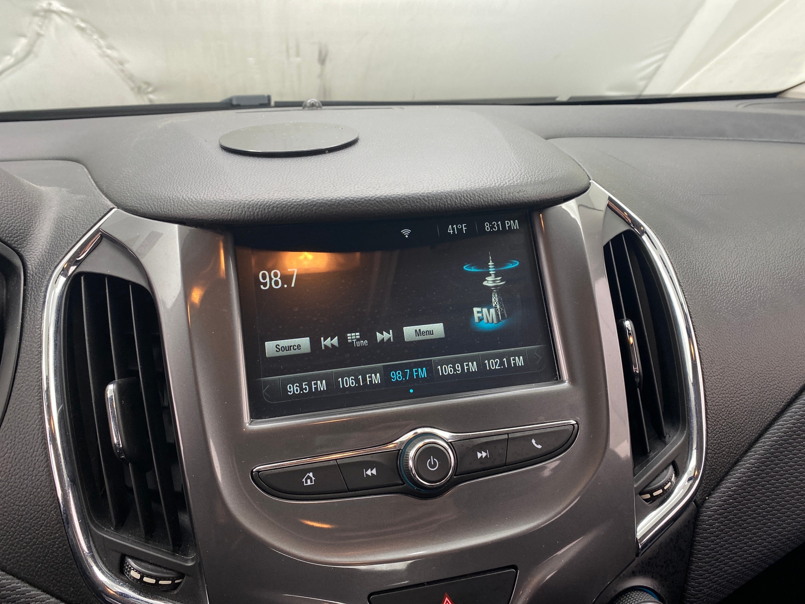 Thumbnail: 2018 Chevrolet Cruze - 4